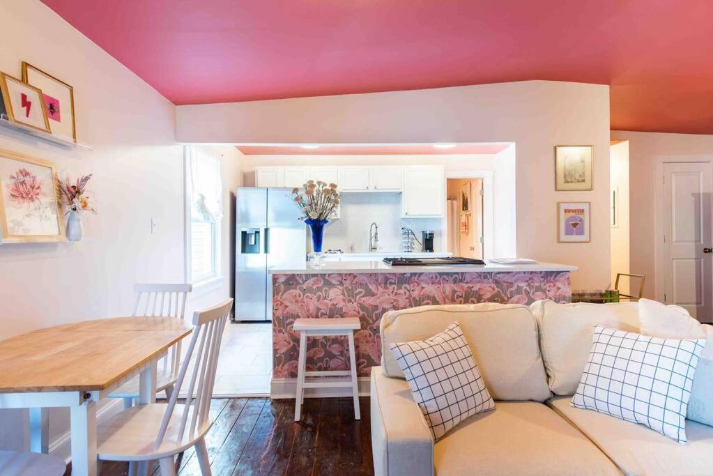 Blush And Bashful Germantown Two Bedroom Apartment Louisville Eksteriør billede