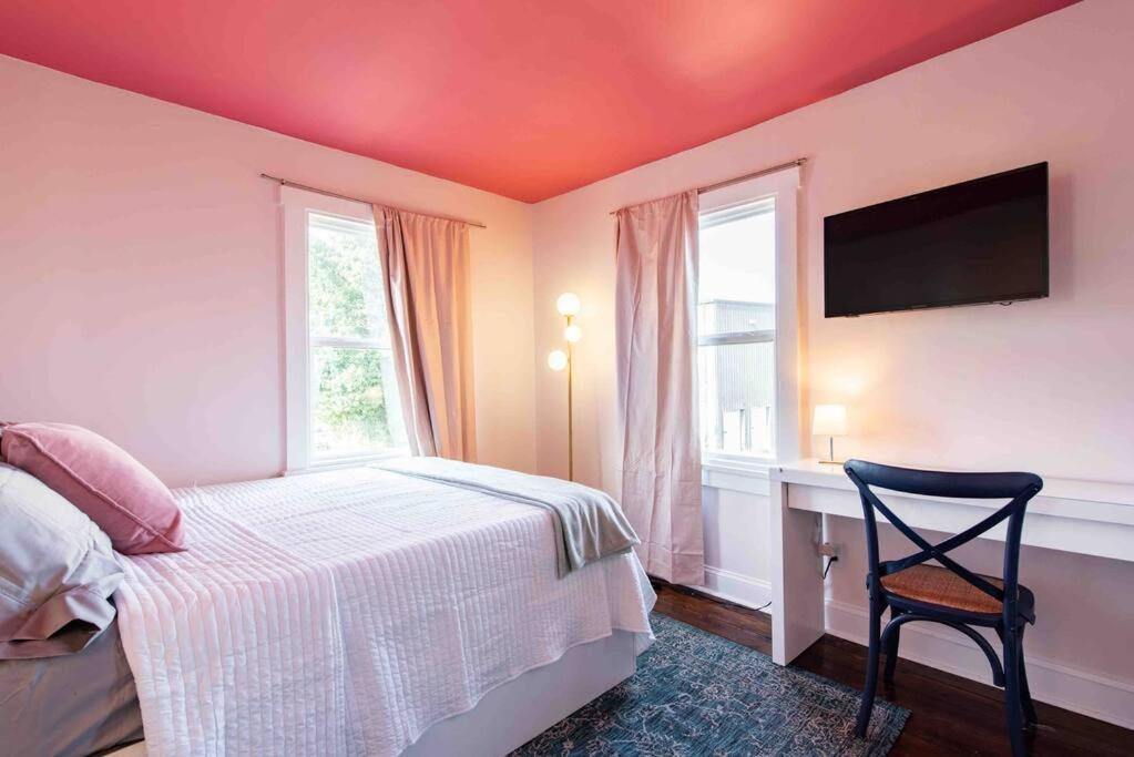Blush And Bashful Germantown Two Bedroom Apartment Louisville Eksteriør billede
