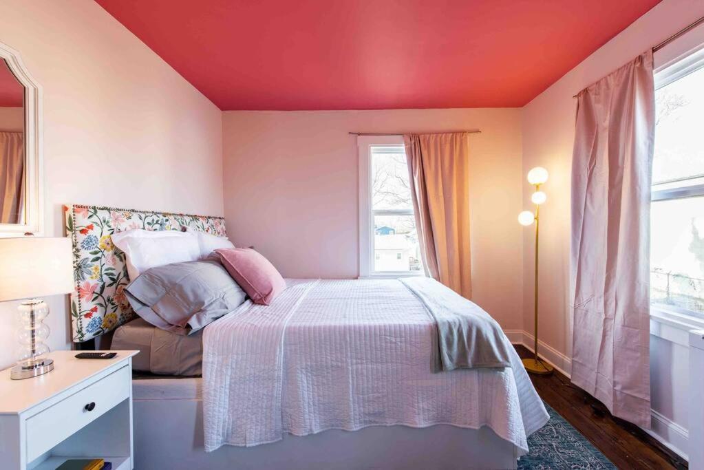 Blush And Bashful Germantown Two Bedroom Apartment Louisville Eksteriør billede